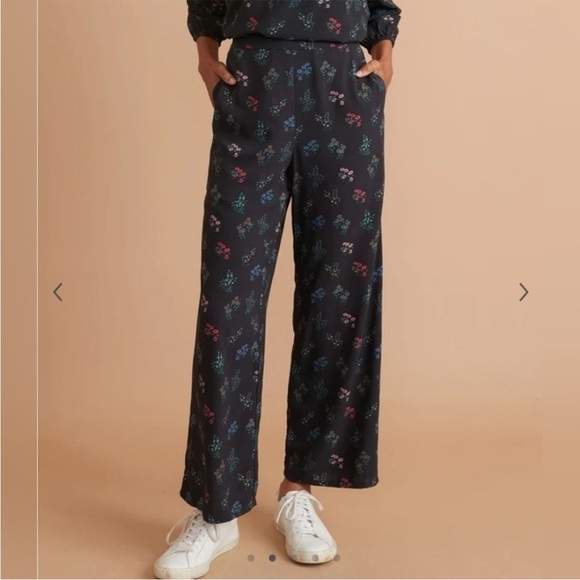 Marine Layer Kiley Floral Pants - Black India Floral Print - Picture 1 of 9